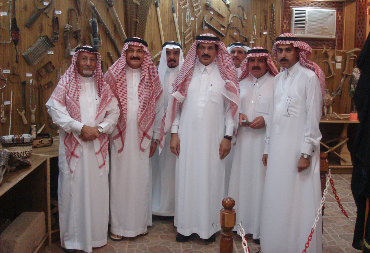 زيارة معالي الدكتور عبدالواحد الحميد و معالي الدكتور خليل المعيقل و الاستاذ عبدالله الجريد و الاستاذ مساعد الهداج و المهندس يوسف السياط و الاستاذ محمد العلي            